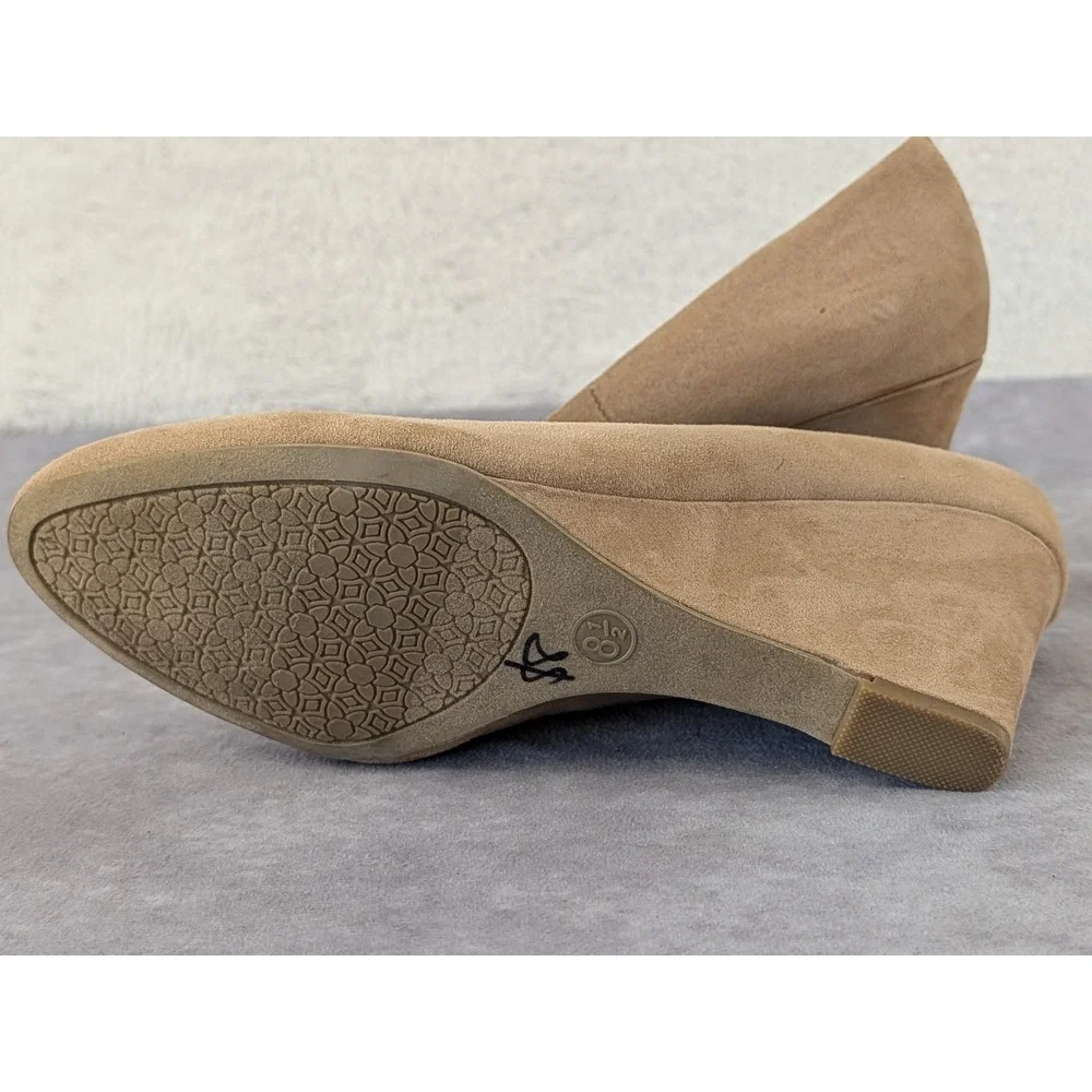 Merona Tan Faux Suede Wedge Pumps Round Toe Professional Shoes Womens 8.5